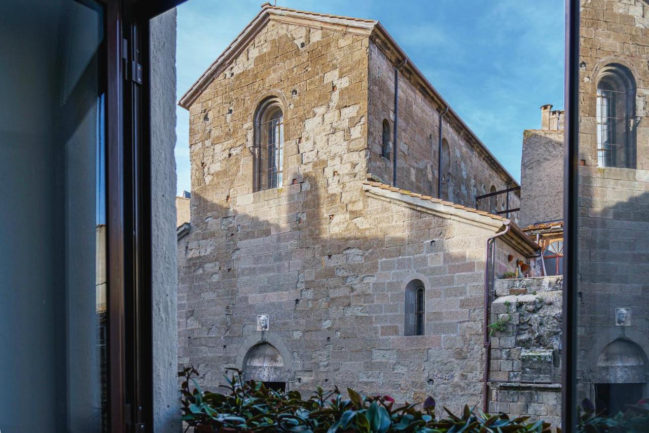 Appartamento Piazza Santa Maria Nuova Viterbo Exterior photo