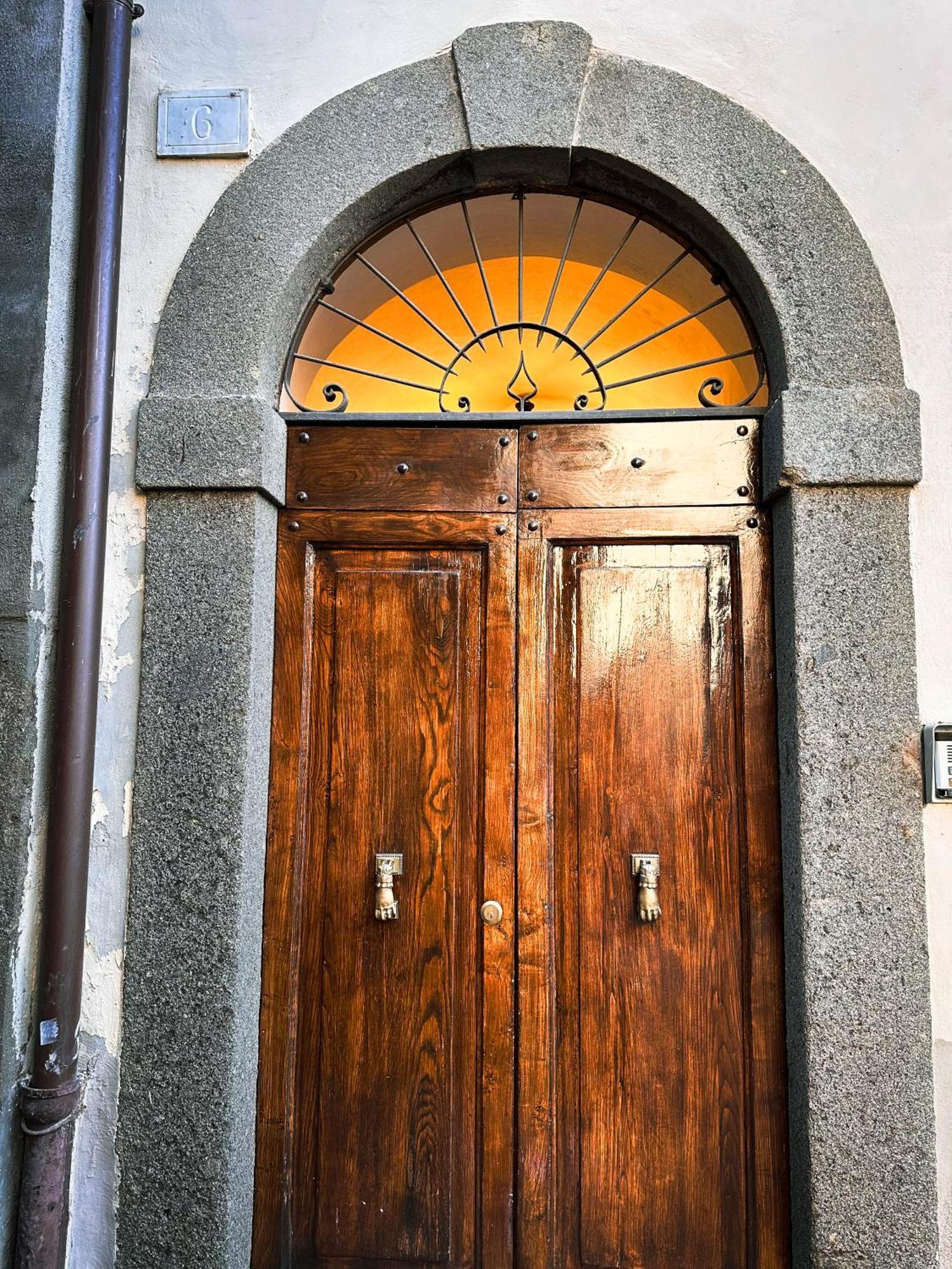 Appartamento Piazza Santa Maria Nuova Viterbo Exterior photo